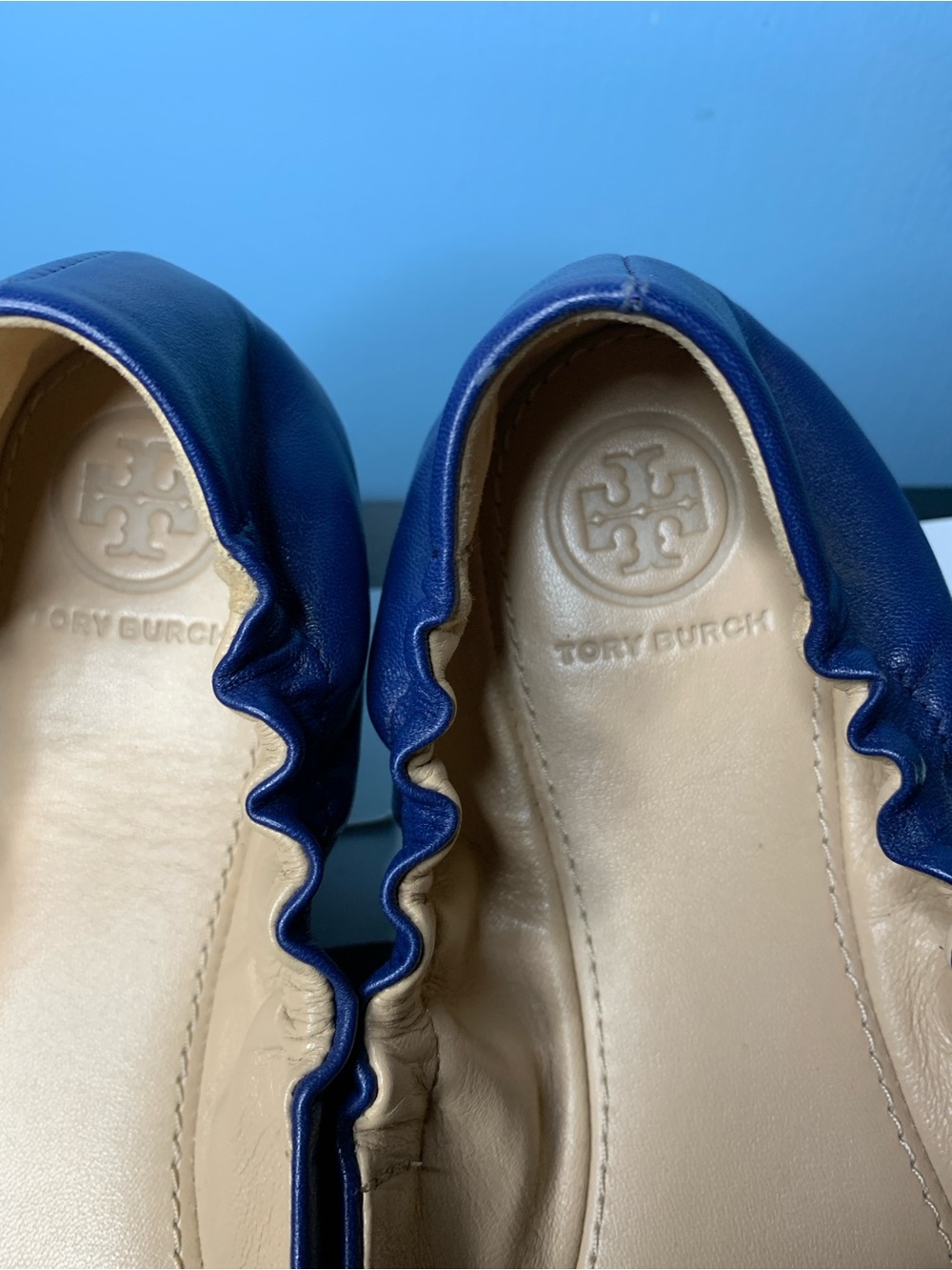 Tory Burch Royal Blue Leather Camellia Ballet Flats - Picture 3 of 7
